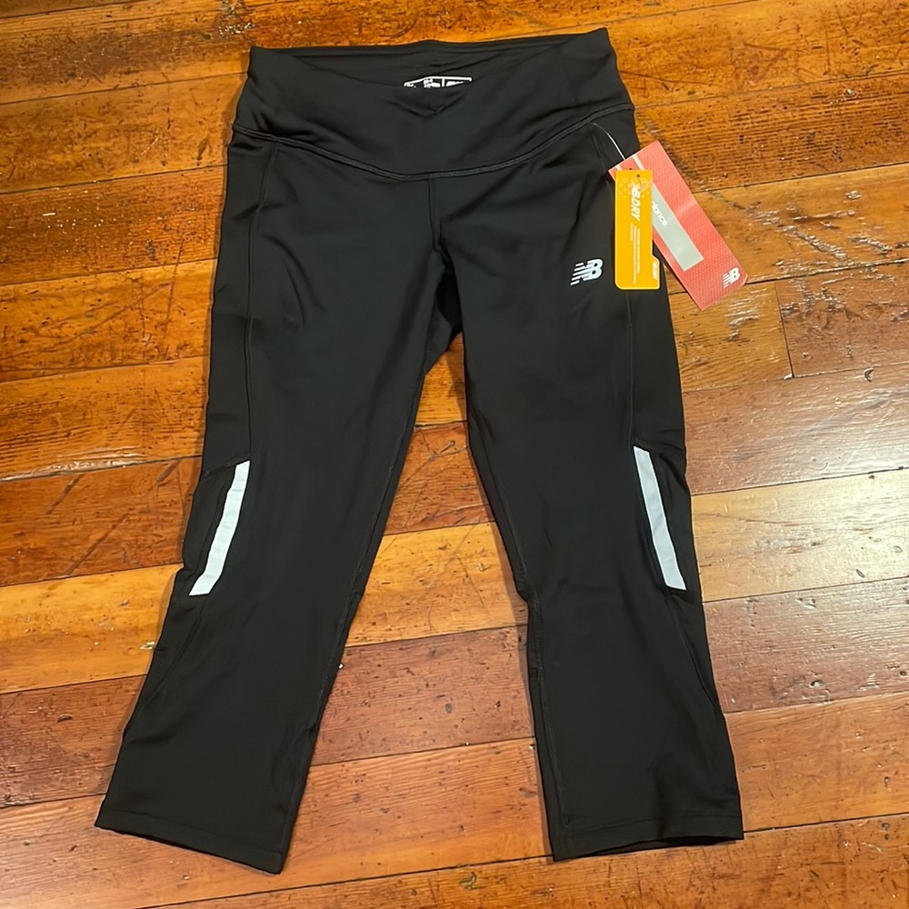 NWT New Balance Running Crops